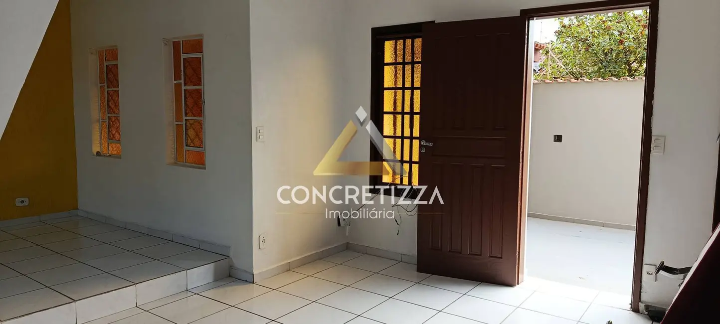 Sobrado com 4 quartos à venda e para alugar em Indaiá, Caraguatatuba - SP - imagem 8 Foto 8 de Sobrado com 4 quartos à venda e para alugar em Indaiá, Caraguatatuba - SP