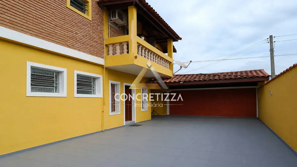 Sobrado com 4 quartos à venda e para alugar em Indaiá, Caraguatatuba - SP - imagem 2 Foto 2 de Sobrado com 4 quartos à venda e para alugar em Indaiá, Caraguatatuba - SP