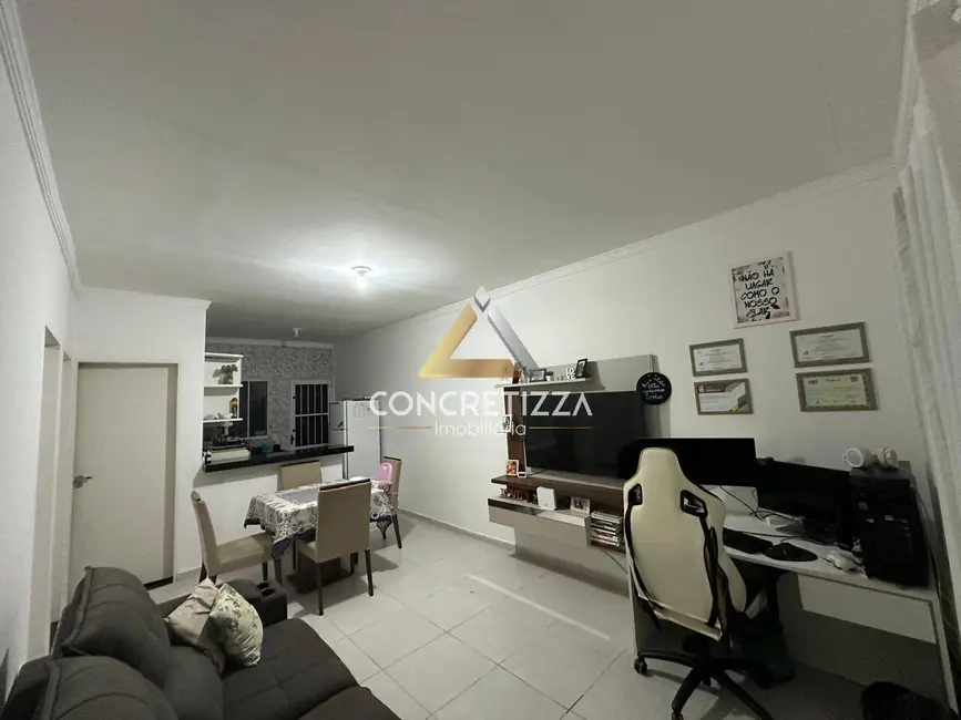 Casa de Condomínio com 2 quartos à venda, 70m2 em Pontal de Santa Marina, Caraguatatuba - SP - imagem 3 Foto 3 de Casa de Condomínio com 2 quartos à venda, 70m2 em Pontal de Santa Marina, Caraguatatuba - SP