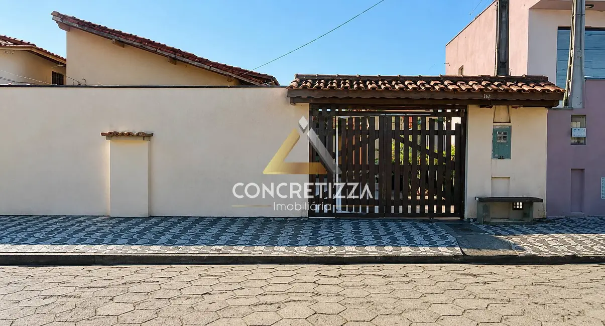 Casa com 3 quartos à venda, 250m2 em Balneário Recanto do Sol, Caraguatatuba - SP - imagem 1 Foto 1 de Casa com 3 quartos à venda, 250m2 em Balneário Recanto do Sol, Caraguatatuba - SP