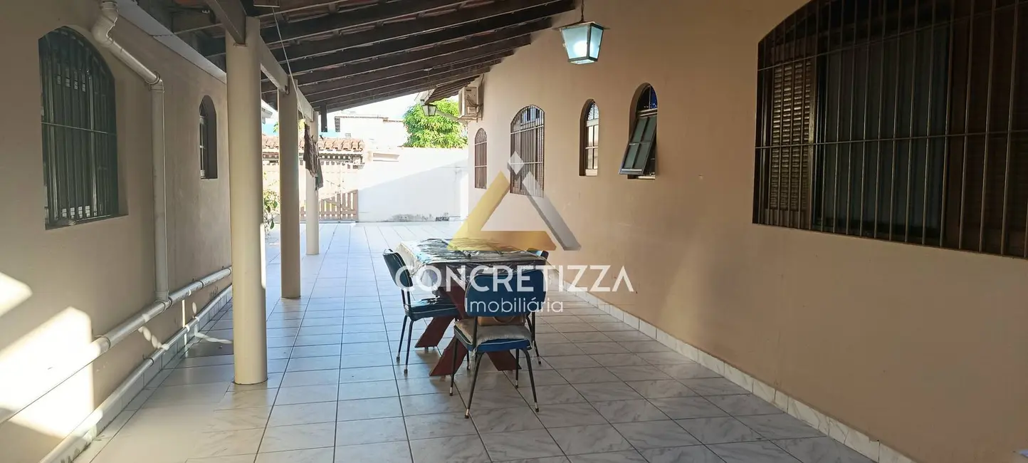 Foto 4 de Casa com 3 quartos à venda, 250m2 em Balneário Recanto do Sol, Caraguatatuba - SP