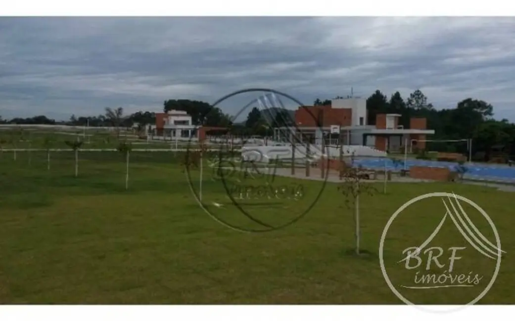 Foto 1 de Terreno / Lote à venda, 400m2 em São João do Rio Vermelho, Florianopolis - SC