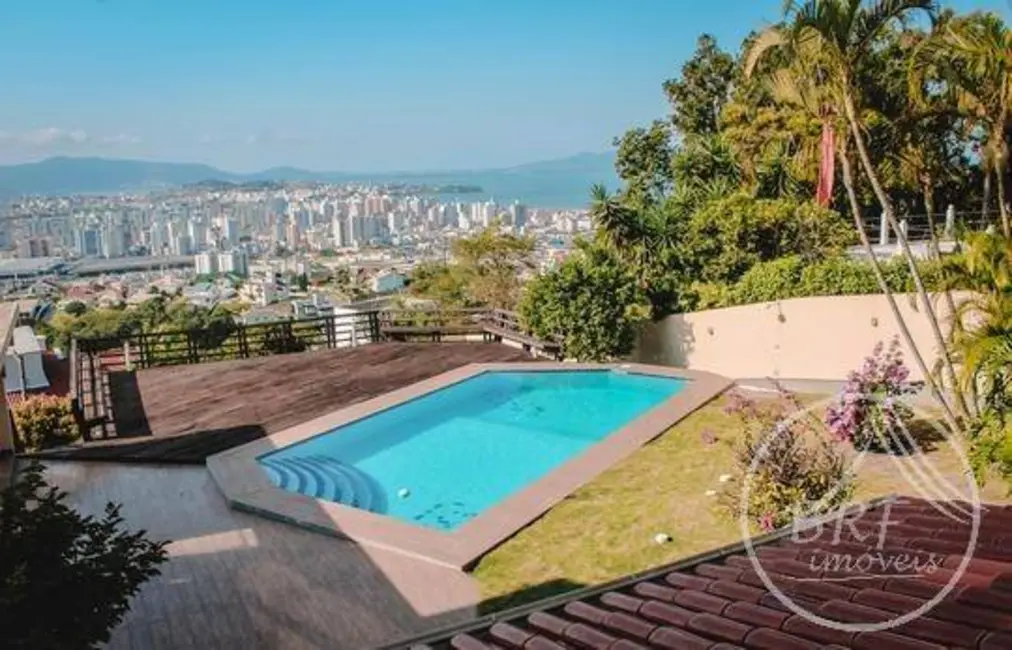 Foto 1 de Casa com 4 quartos à venda, 530m2 em Bosque das Mansões, Sao Jose - SC