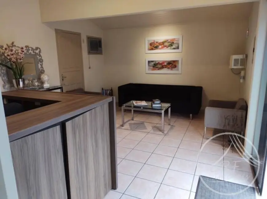 Foto 1 de Casa com 6 quartos à venda, 116m2 em Balneário, Florianopolis - SC