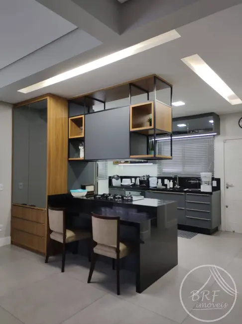 Casa com 3 quartos à venda, 327m2 em Estreito, Florianopolis - SC - imagem 6 Foto 6 de Casa com 3 quartos à venda, 327m2 em Estreito, Florianopolis - SC