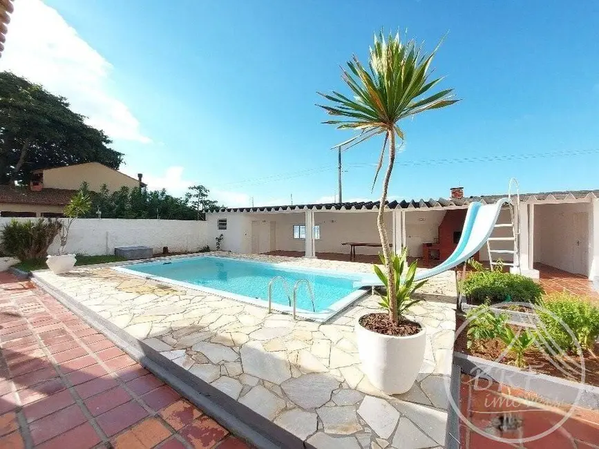 Foto 1 de Casa com 3 quartos à venda, 261m2 em Balneário, Florianopolis - SC