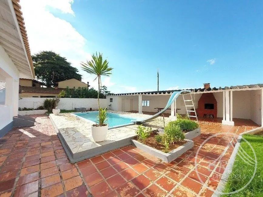 Foto 2 de Casa com 3 quartos à venda, 261m2 em Balneário, Florianopolis - SC