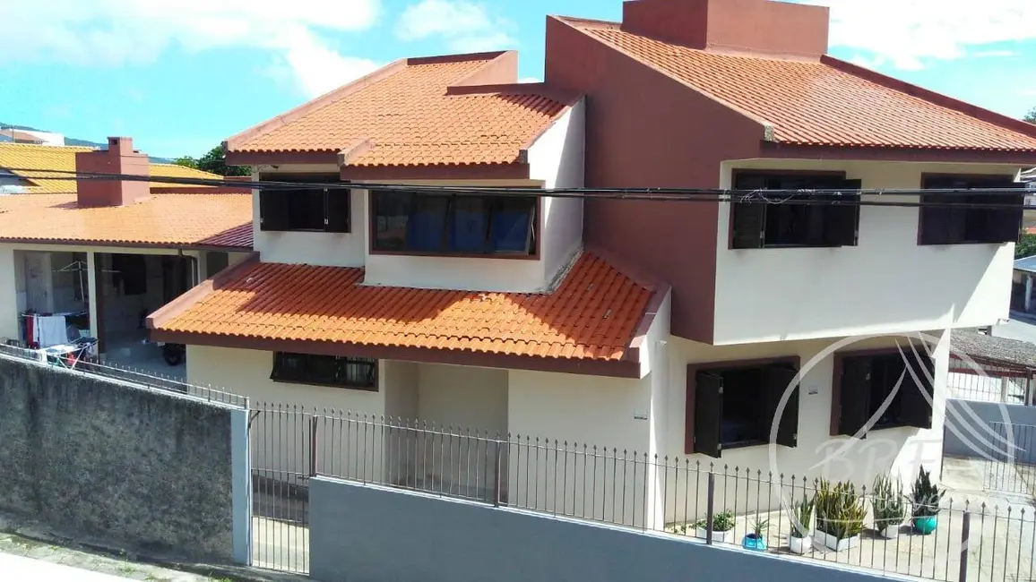 Foto 1 de Casa com 4 quartos à venda, 162m2 em Saco dos Limões, Florianopolis - SC