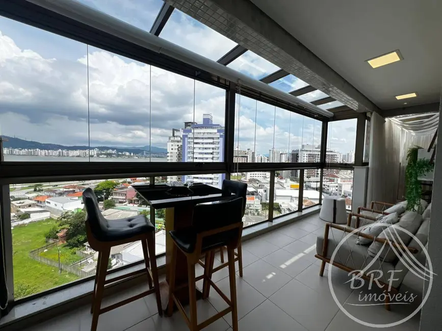 Foto 4 de Cobertura com 3 quartos à venda, 180m2 em Balneário, Florianopolis - SC