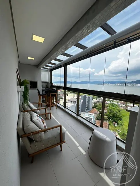 Foto 1 de Cobertura com 3 quartos à venda, 180m2 em Balneário, Florianopolis - SC