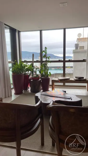 Apartamento com 3 quartos à venda, 131m2 em Coqueiros, Florianopolis - SC - imagem 5 Foto 5 de Apartamento com 3 quartos à venda, 131m2 em Coqueiros, Florianopolis - SC