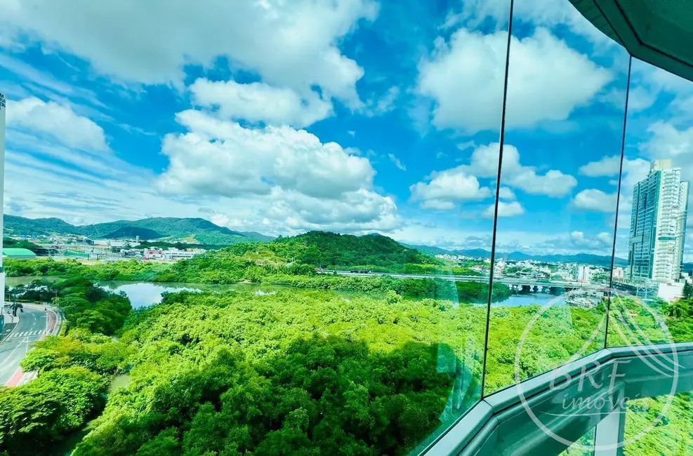 Foto 7 de Apartamento com 3 quartos à venda, 1277300m2 em Centro, Balneario Camboriu - SC