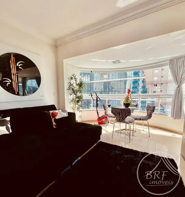 Foto 1 de Apartamento com 3 quartos à venda, 1277300m2 em Centro, Balneario Camboriu - SC