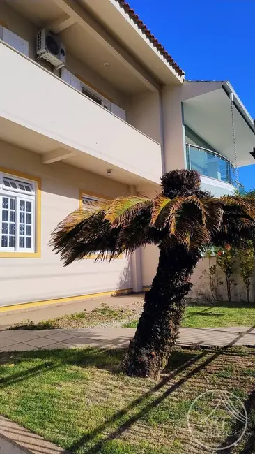 Foto 2 de Casa com 4 quartos à venda, 238m2 em Balneário, Florianopolis - SC