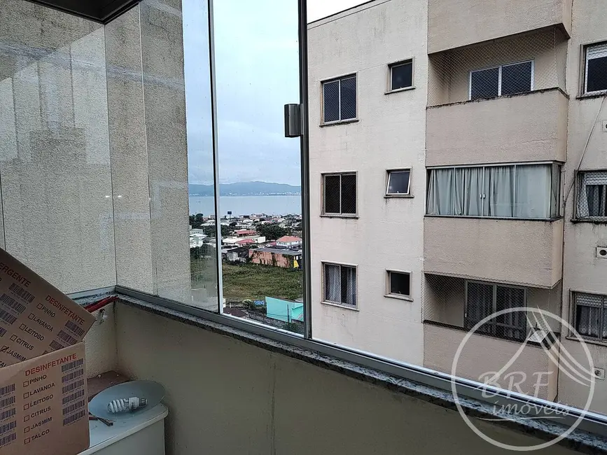 Foto 2 de Apartamento com 2 quartos à venda, 59m2 em Areias, Sao Jose - SC