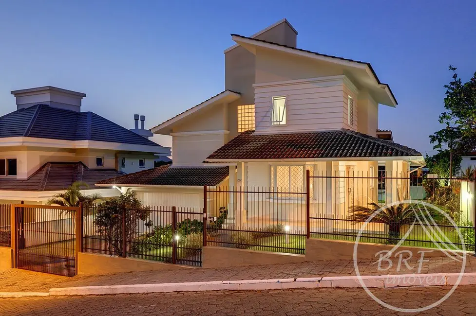 Foto 1 de Casa com 4 quartos à venda, 504m2 em Ingleses do Rio Vermelho, Florianopolis - SC