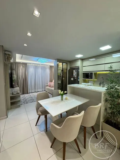 Apartamento com 2 quartos à venda, 75270m2 em Nossa Senhora do Rosário, Sao Jose - SC - imagem 1 Foto 1 de Apartamento com 2 quartos à venda, 75270m2 em Nossa Senhora do Rosário, Sao Jose - SC