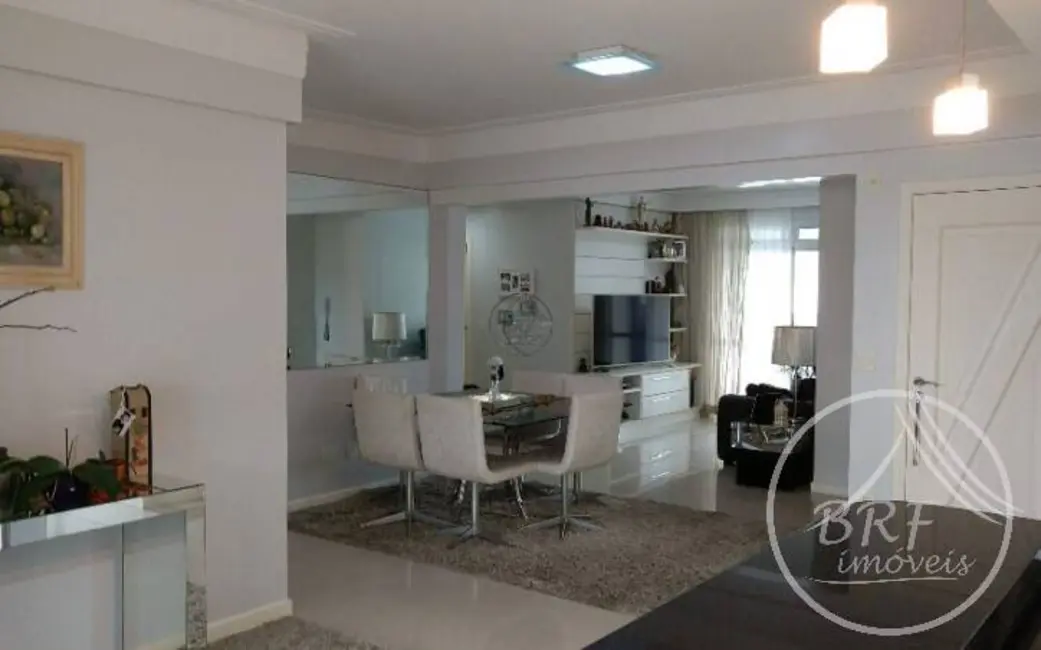 Apartamento com 3 quartos à venda, 284m2 em Florianopolis - SC - imagem 4 Foto 4 de Apartamento com 3 quartos à venda, 284m2 em Florianopolis - SC