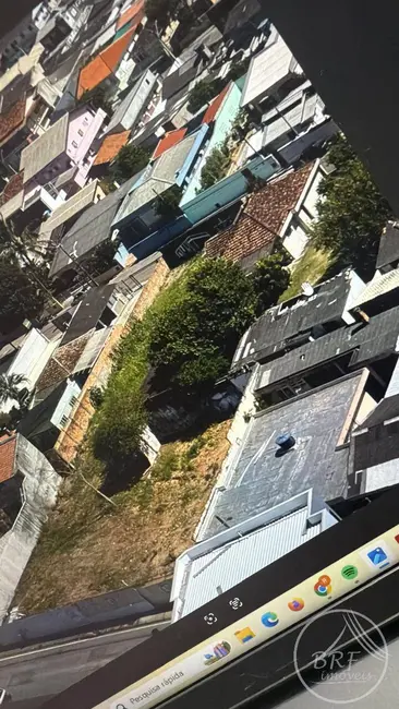 Foto 2 de Terreno / Lote à venda, 1095m2 em Sao Jose - SC