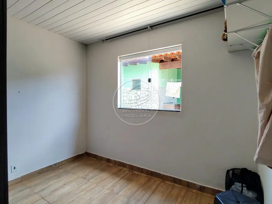 Casa com 2 quartos à venda, 78m2 em Parque dos Girassóis, Uberaba - MG - imagem 8 Foto 8 de Casa com 2 quartos à venda, 78m2 em Parque dos Girassóis, Uberaba - MG