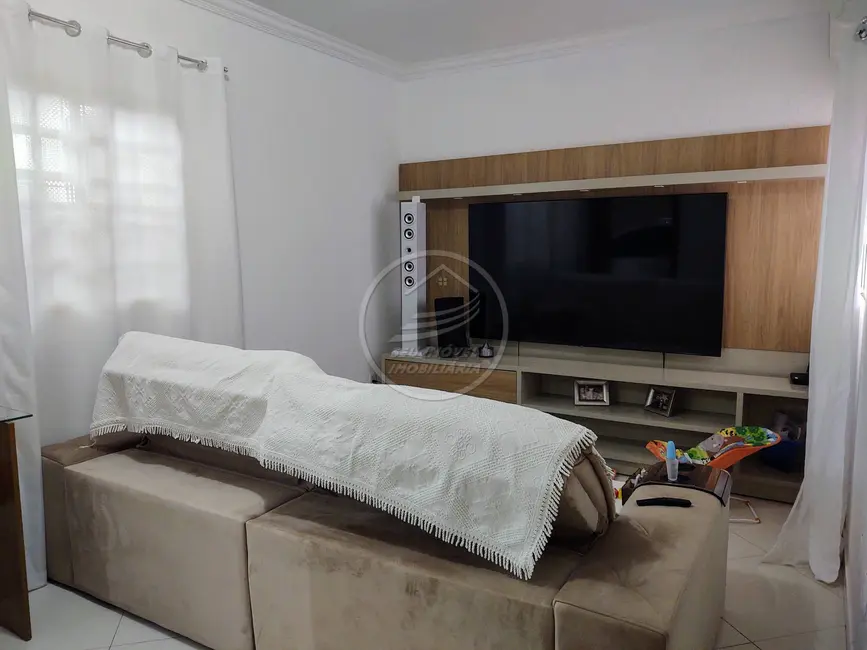 Casa com 3 quartos à venda, 154m2 em Beija-Flor, Uberaba - MG - imagem 8 Foto 8 de Casa com 3 quartos à venda, 154m2 em Beija-Flor, Uberaba - MG