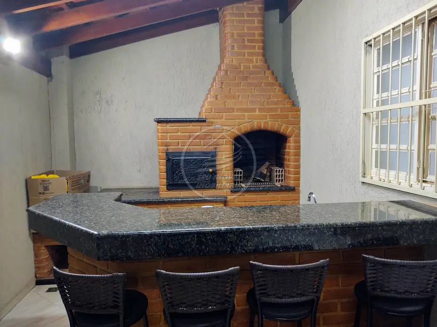 Casa com 3 quartos à venda, 154m2 em Beija-Flor, Uberaba - MG - imagem 5 Foto 5 de Casa com 3 quartos à venda, 154m2 em Beija-Flor, Uberaba - MG