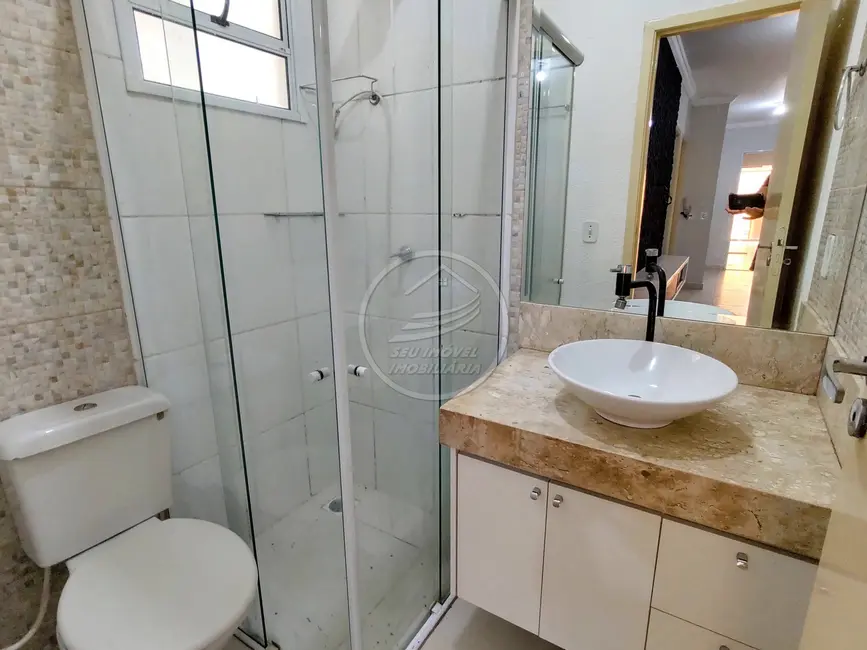 Foto 6 de Casa de Condomínio com 3 quartos à venda, 120m2 em Recreio dos Bandeirantes, Uberaba - MG