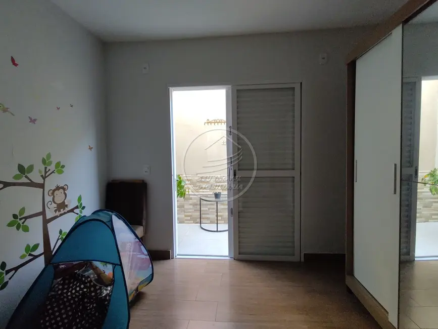 Casa com 3 quartos à venda, 160m2 em Tita Rezende, Uberaba - MG - imagem 8 Foto 8 de Casa com 3 quartos à venda, 160m2 em Tita Rezende, Uberaba - MG