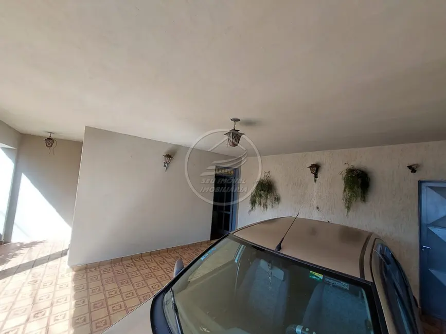 Casa com 3 quartos à venda, 193m2 em Estados Unidos, Uberaba - MG - imagem 3 Foto 3 de Casa com 3 quartos à venda, 193m2 em Estados Unidos, Uberaba - MG