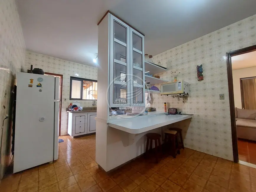 Casa com 3 quartos à venda, 193m2 em Estados Unidos, Uberaba - MG - imagem 9 Foto 9 de Casa com 3 quartos à venda, 193m2 em Estados Unidos, Uberaba - MG