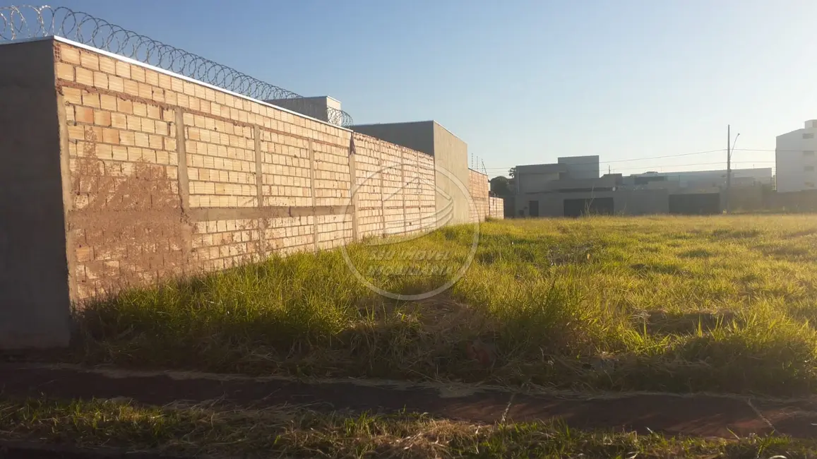 Terreno / Lote à venda, 250m2 em Parque das Laranjeiras, Uberaba - MG - imagem 1 Foto 1 de Terreno / Lote à venda, 250m2 em Parque das Laranjeiras, Uberaba - MG