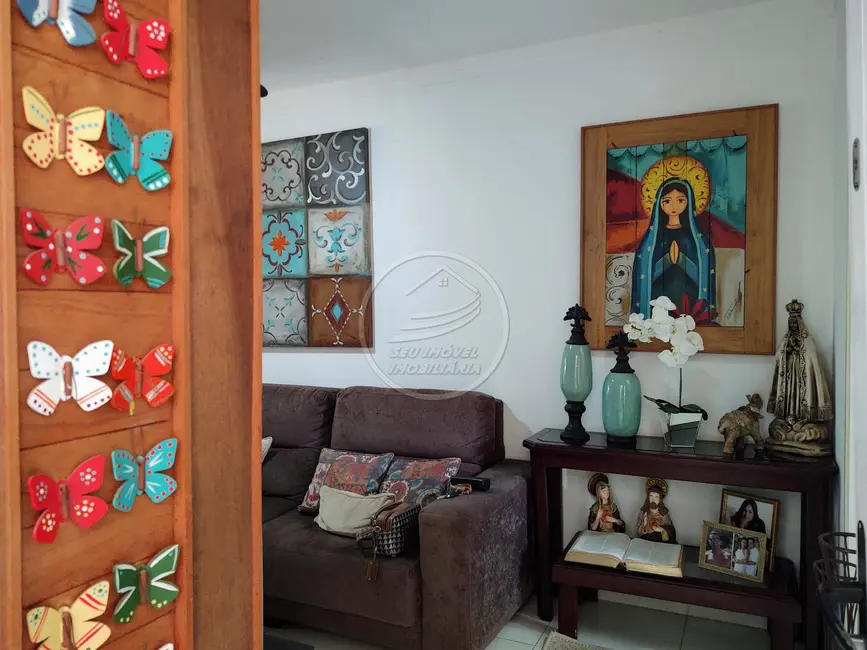 Foto 5 de Casa de Condomínio com 3 quartos à venda, 110m2 em Recreio dos Bandeirantes, Uberaba - MG