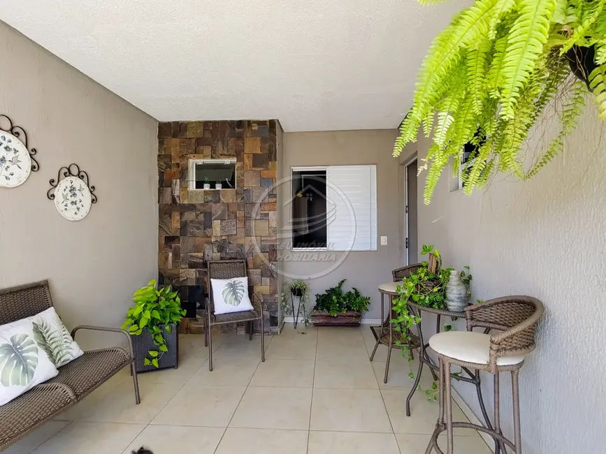 Foto 1 de Casa de Condomínio com 3 quartos à venda, 110m2 em Recreio dos Bandeirantes, Uberaba - MG