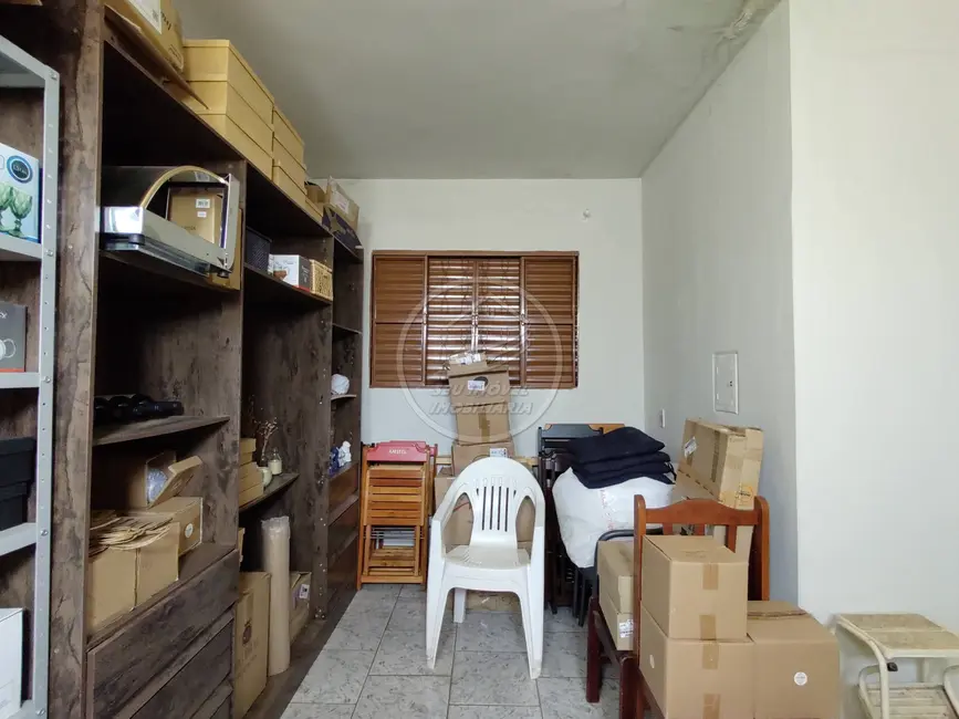 Casa com 3 quartos à venda, 157m2 em Conjunto Cássio Rezende, Uberaba - MG - imagem 9 Foto 9 de Casa com 3 quartos à venda, 157m2 em Conjunto Cássio Rezende, Uberaba - MG