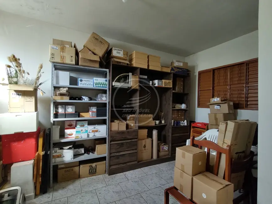 Casa com 3 quartos à venda, 157m2 em Conjunto Cássio Rezende, Uberaba - MG - imagem 8 Foto 8 de Casa com 3 quartos à venda, 157m2 em Conjunto Cássio Rezende, Uberaba - MG