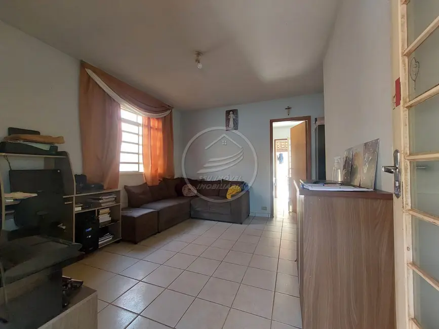 Casa com 1 quarto à venda, 87m2 em Beija-Flor II, Uberaba - MG - imagem 5 Foto 5 de Casa com 1 quarto à venda, 87m2 em Beija-Flor II, Uberaba - MG