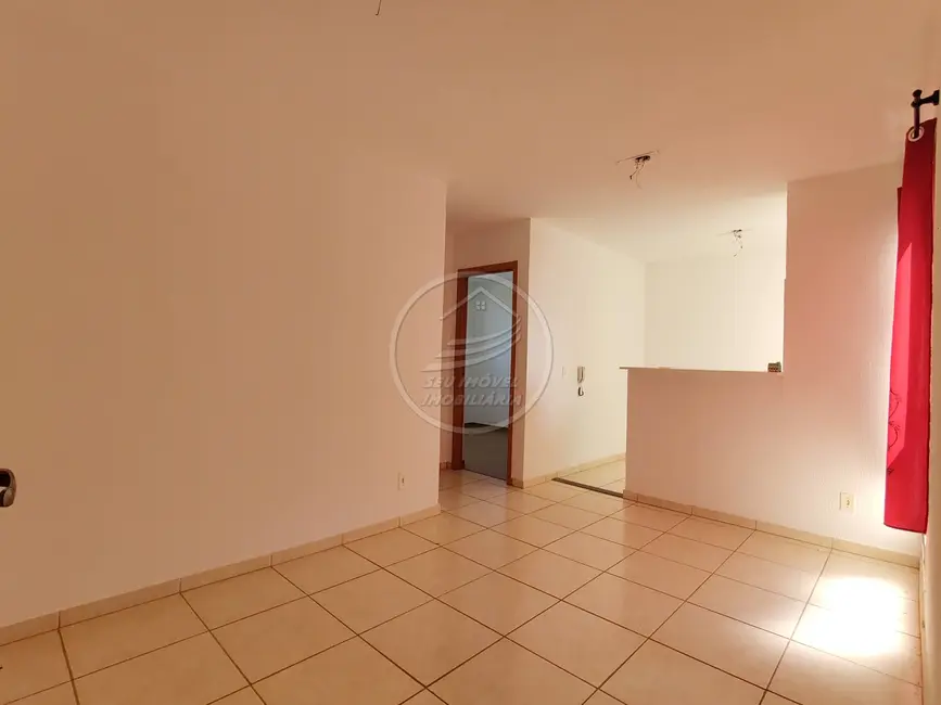 Foto 2 de Apartamento com 2 quartos à venda, 40m2 em Loteamento Reserva Ushuaia, Uberaba - MG