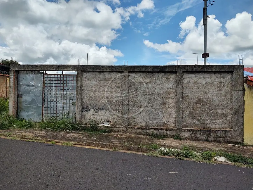 Foto 1 de Terreno / Lote à venda, 200m2 em Jardim Primavera, Uberaba - MG