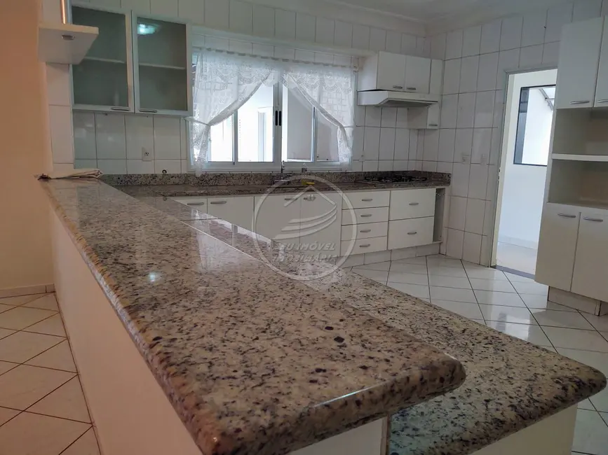 Apartamento com 3 quartos à venda, 376m2 em Fabrício, Uberaba - MG - imagem 8 Foto 8 de Apartamento com 3 quartos à venda, 376m2 em Fabrício, Uberaba - MG