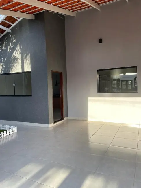 Casa com 2 quartos à venda, 185m2 em Jardim Maria Alice, Uberaba - MG - imagem 1 Foto 1 de Casa com 2 quartos à venda, 185m2 em Jardim Maria Alice, Uberaba - MG