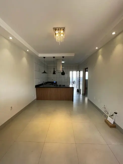 Casa com 2 quartos à venda, 185m2 em Jardim Maria Alice, Uberaba - MG - imagem 5 Foto 5 de Casa com 2 quartos à venda, 185m2 em Jardim Maria Alice, Uberaba - MG
