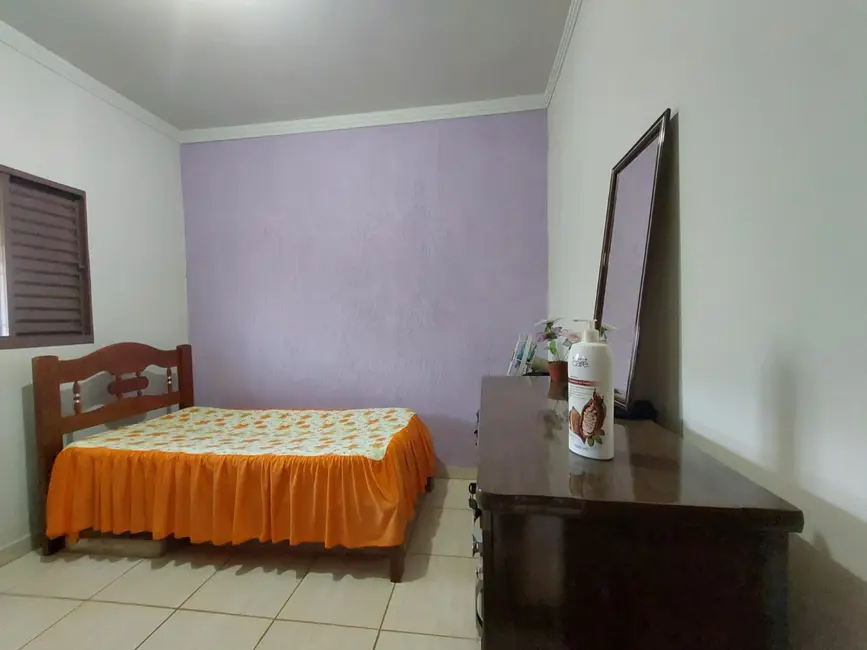 Casa com 2 quartos à venda, 77m2 em Jardim Triângulo, Uberaba - MG - imagem 6 Foto 6 de Casa com 2 quartos à venda, 77m2 em Jardim Triângulo, Uberaba - MG