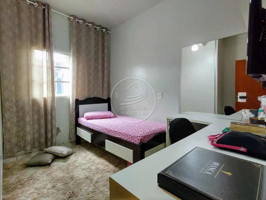 Casa com 3 quartos à venda, 185m2 em Oneida Mendes, Uberaba - MG - imagem 9 Foto 9 de Casa com 3 quartos à venda, 185m2 em Oneida Mendes, Uberaba - MG