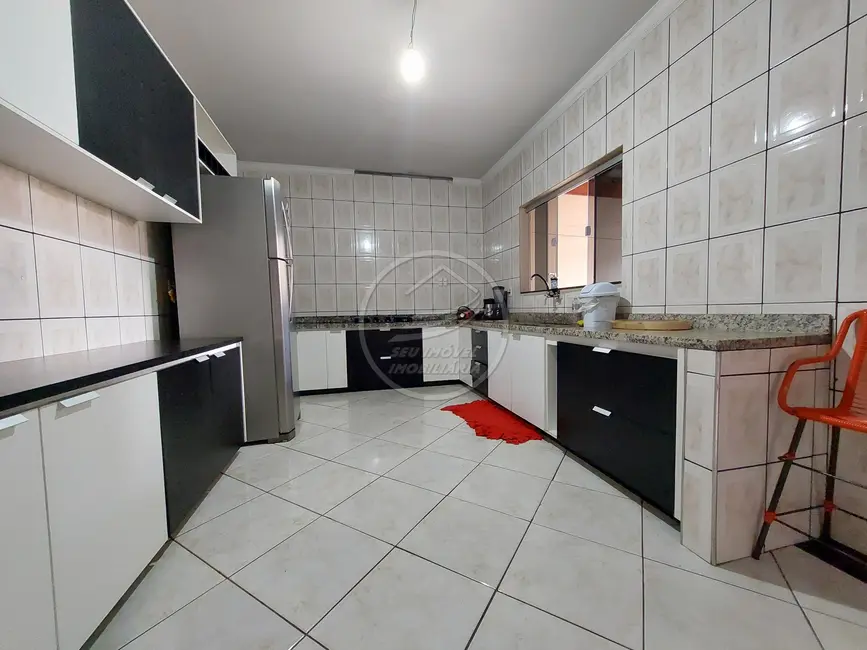 Casa com 3 quartos à venda, 167m2 em Cidade Ozanan, Uberaba - MG - imagem 3 Foto 3 de Casa com 3 quartos à venda, 167m2 em Cidade Ozanan, Uberaba - MG