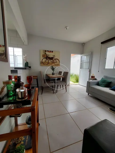 Foto 1 de Casa com 2 quartos à venda, 44m2 em Uberaba - MG