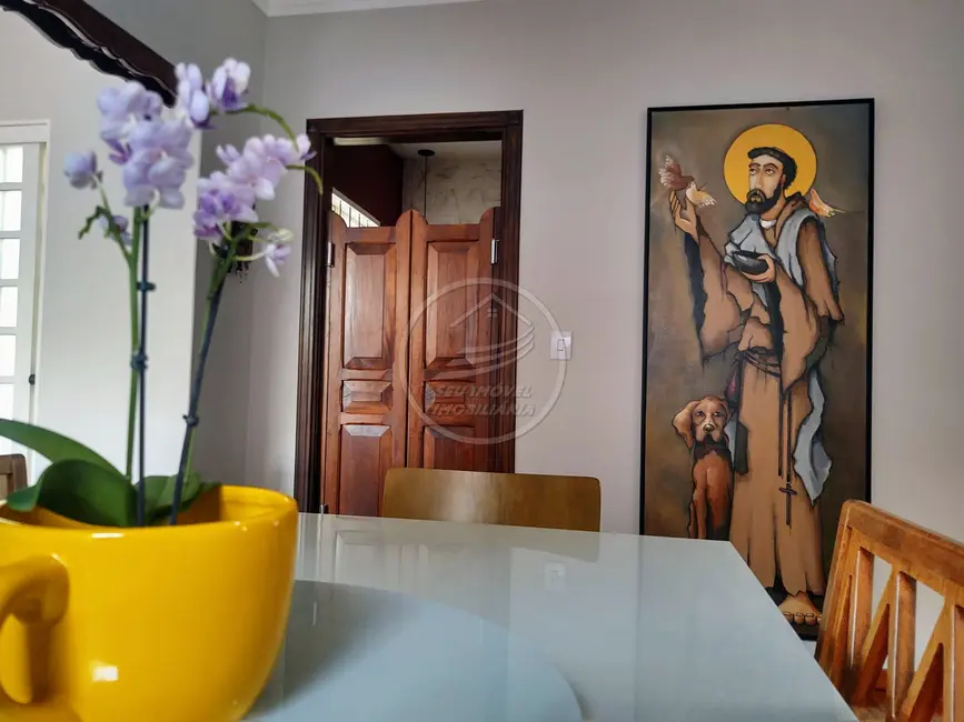 Casa com 5 quartos à venda, 211m2 em Estados Unidos, Uberaba - MG - imagem 8 Foto 8 de Casa com 5 quartos à venda, 211m2 em Estados Unidos, Uberaba - MG