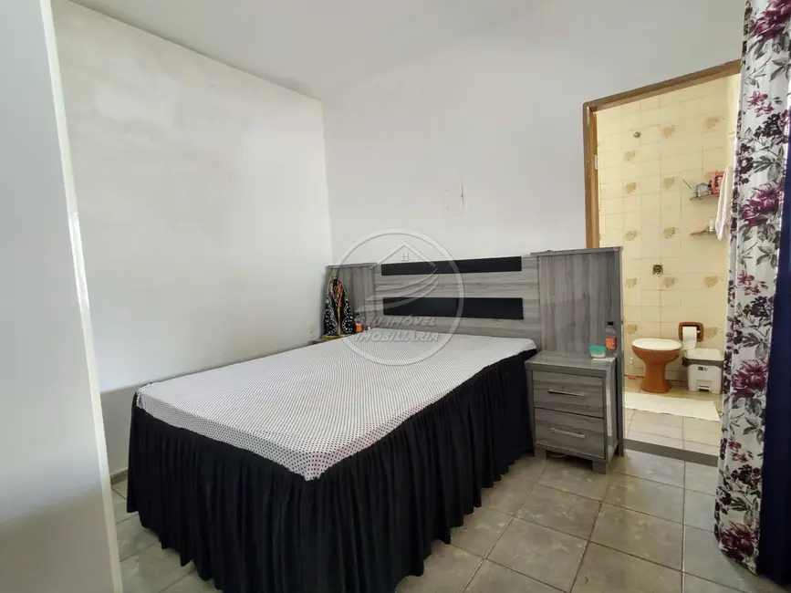 Sala Comercial com 3 quartos à venda, 228m2 em Abadia, Uberaba - MG - imagem 9 Foto 9 de Sala Comercial com 3 quartos à venda, 228m2 em Abadia, Uberaba - MG