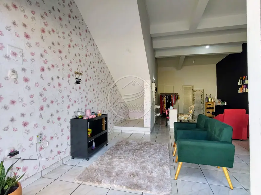 Foto 1 de Sala Comercial com 3 quartos à venda, 228m2 em Abadia, Uberaba - MG