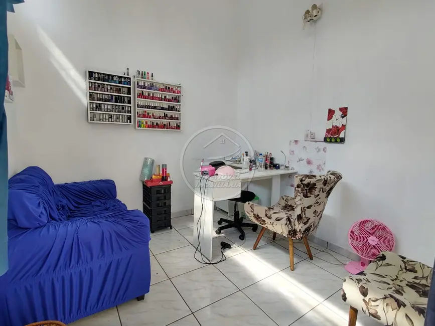 Sala Comercial com 3 quartos à venda, 228m2 em Abadia, Uberaba - MG - imagem 5 Foto 5 de Sala Comercial com 3 quartos à venda, 228m2 em Abadia, Uberaba - MG