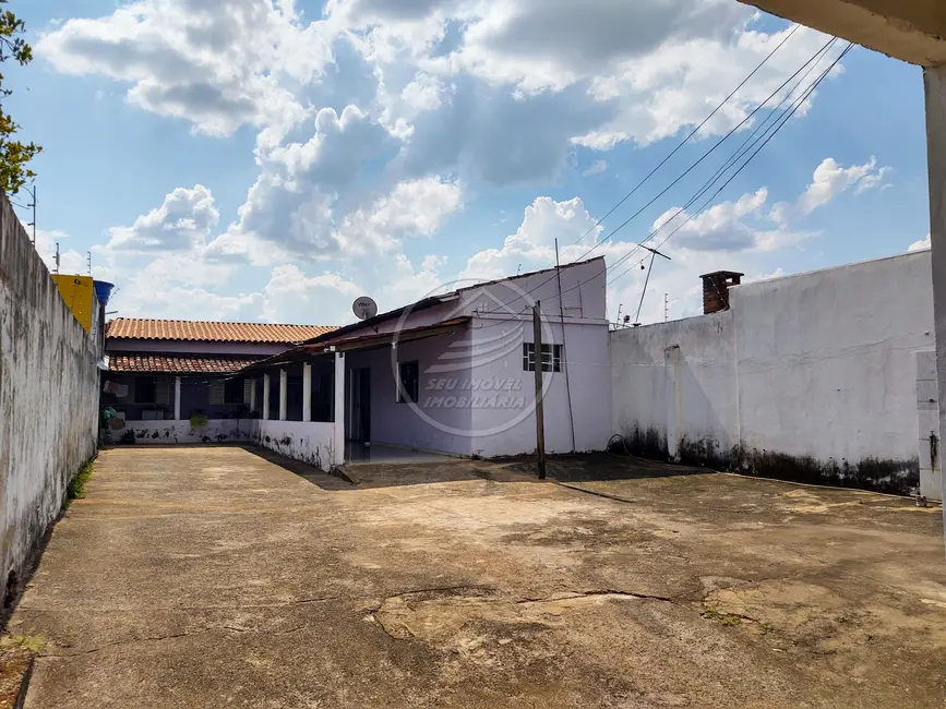 Sala Comercial com 3 quartos à venda, 228m2 em Abadia, Uberaba - MG - imagem 4 Foto 4 de Sala Comercial com 3 quartos à venda, 228m2 em Abadia, Uberaba - MG